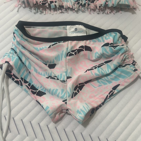 Girls SnapperRock 2pc swim set - Picture 2 of 5